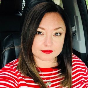 Meet your Posher, Marisa